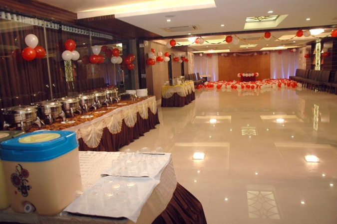 Alinea Banquet & Restaurant